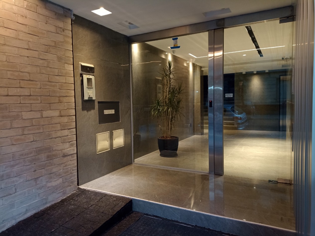 Almagro Abasto venta 3 AMBIENTES planta baja a la calle con patio NUEVO - Amenities 