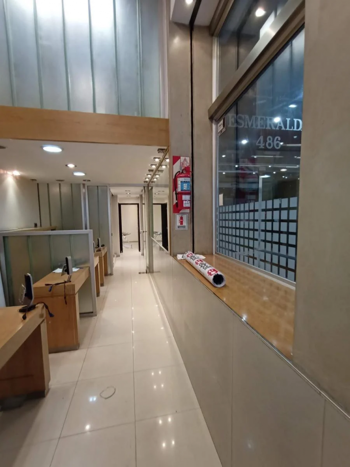 Centro venta Local Excelente renta 80 m², 2 Oficinas ** Peatonal Lavalle