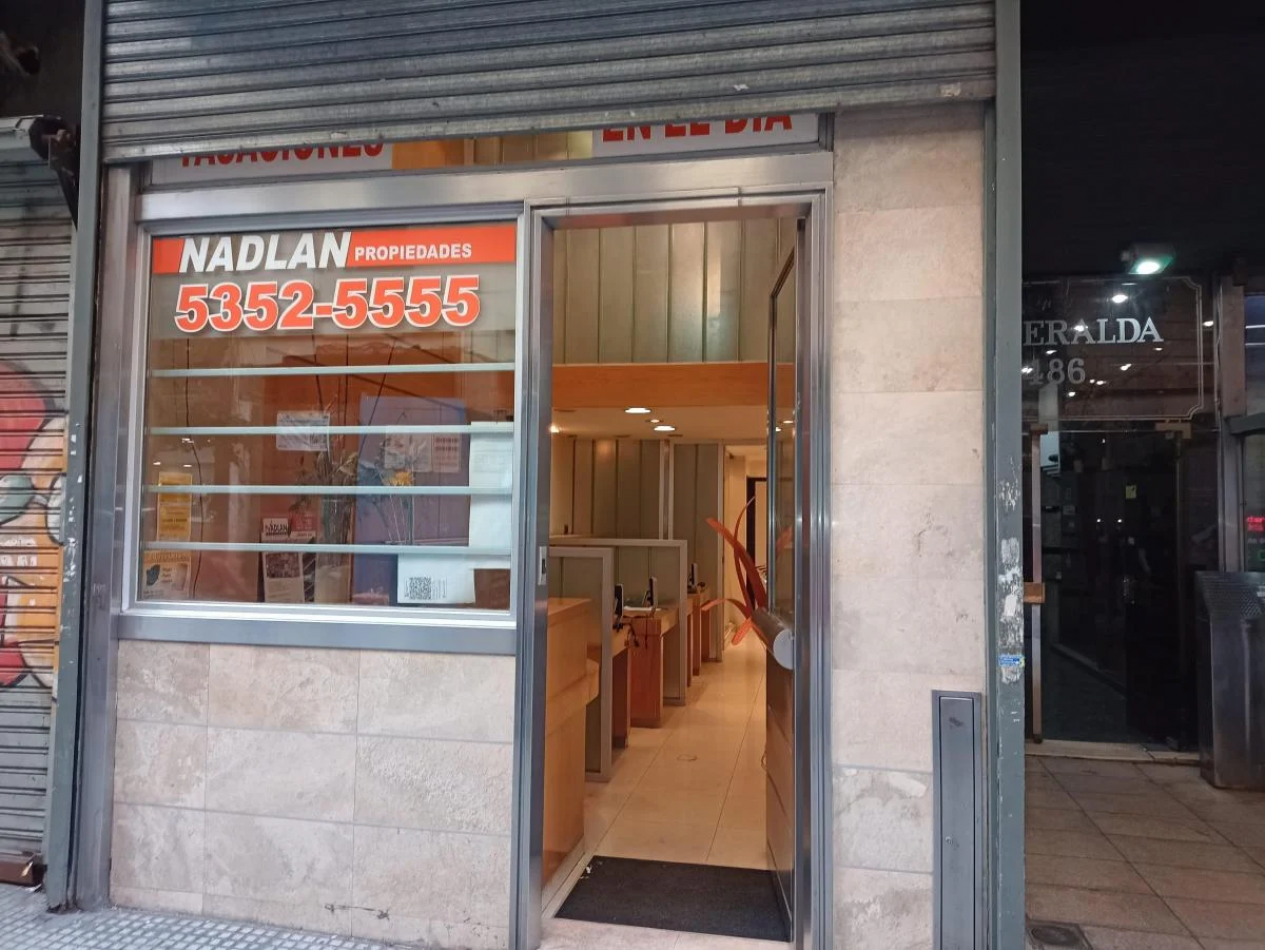 Centro venta Local Excelente renta 80 m², 2 Oficinas ** Peatonal Lavalle