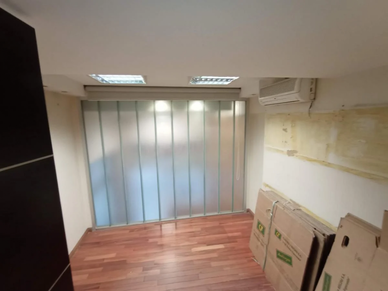 Centro venta Local Excelente renta 80 m², 2 Oficinas ** Peatonal Lavalle