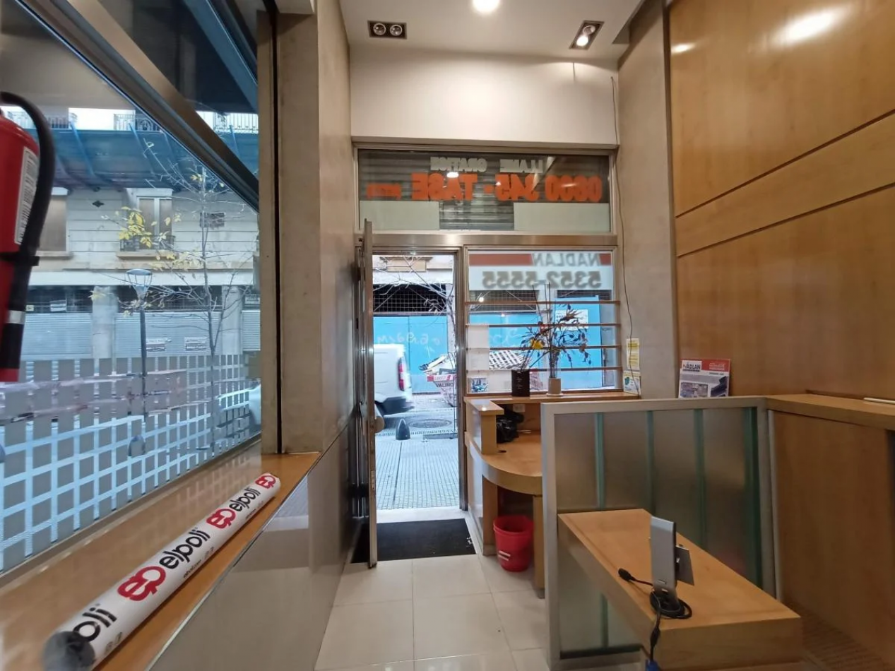 Centro venta Local Excelente renta 80 m², 2 Oficinas ** Peatonal Lavalle