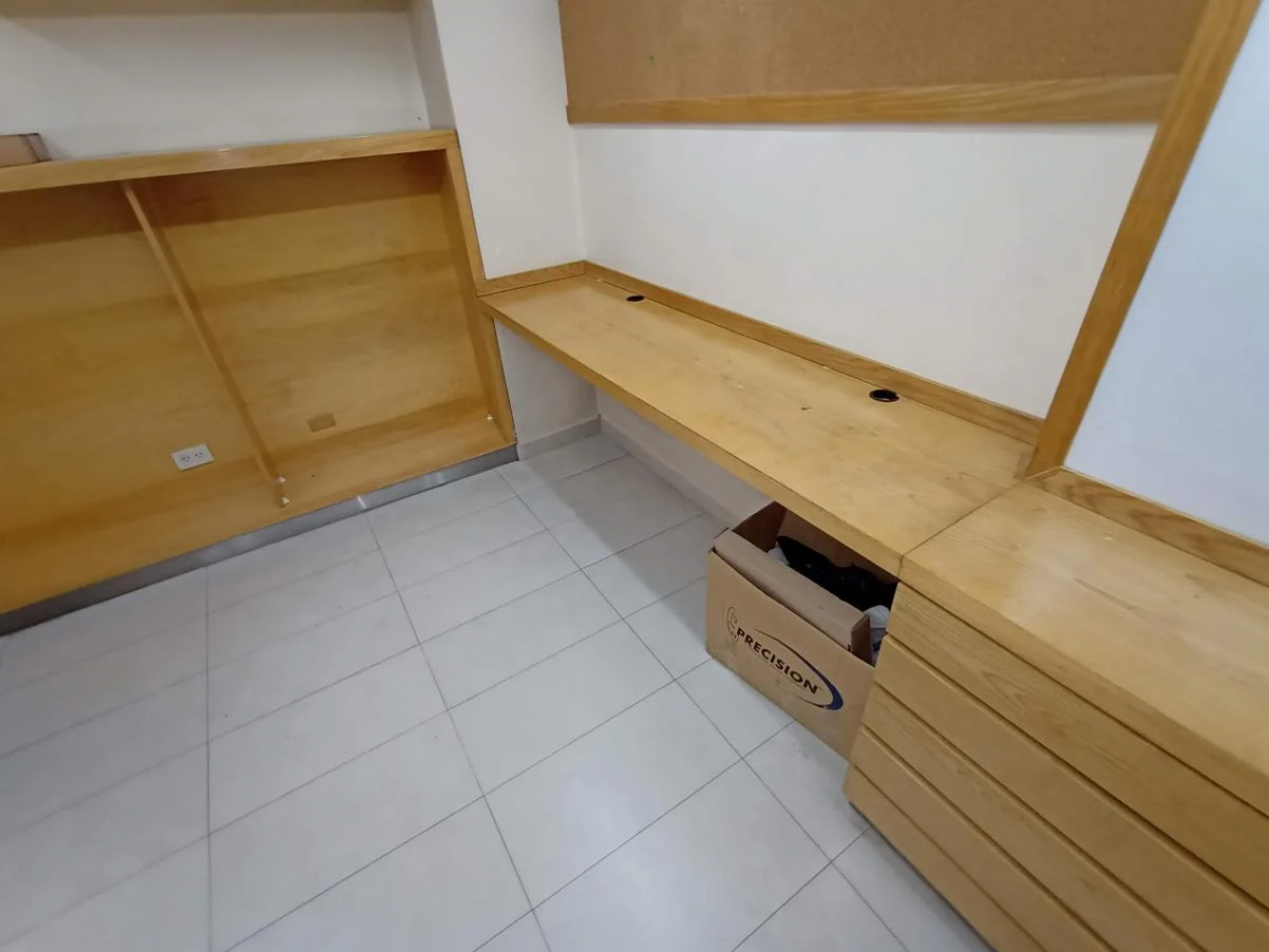 Centro venta Local Excelente renta 80 m², 2 Oficinas ** Peatonal Lavalle