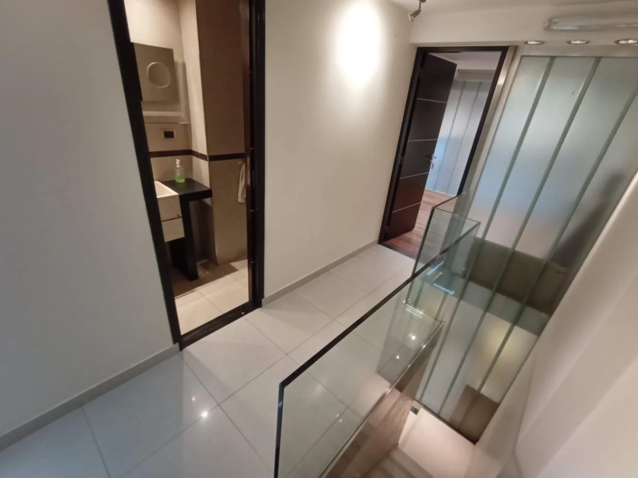 Centro venta Local Excelente renta 80 m², 2 Oficinas ** Peatonal Lavalle