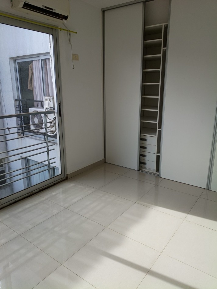 Barrio Norte Venta 2 ambientes al frente apto credito, piso nueve con balcon, baulera y amenities. Ideal inversion y renta temporaria.