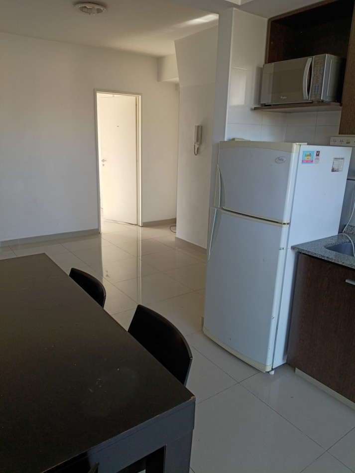 Barrio Norte Venta 2 ambientes al frente apto credito, piso nueve con balcon, baulera y amenities. Ideal inversion y renta temporaria.
