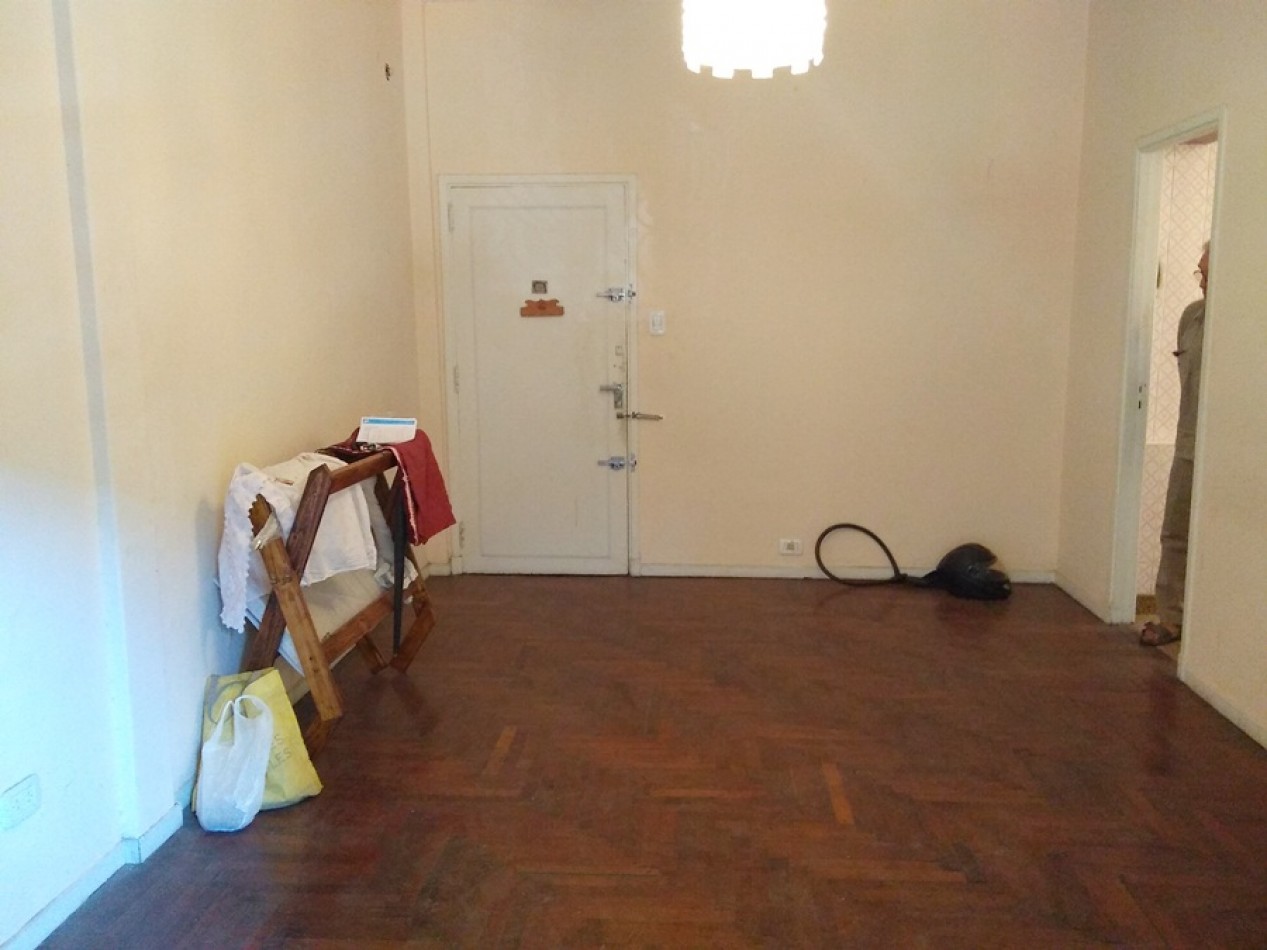 Palermo Hollywood Venta tipo PH 2 ambientes todo al frente 50 m2 balcon cocina separada lavadero