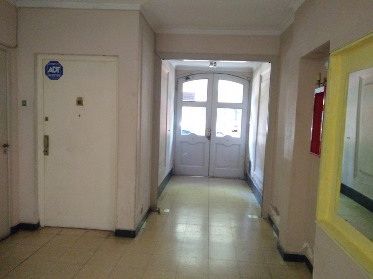 Palermo Hollywood Venta tipo PH 2 ambientes todo al frente 50 m2 balcon cocina separada lavadero
