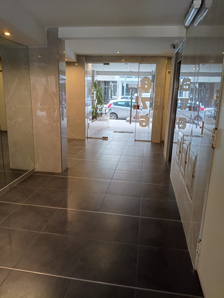 Villa Crespo - Alquiler de monoambiente al contrafrente con balcon, pileta y SUM. $690.000.
