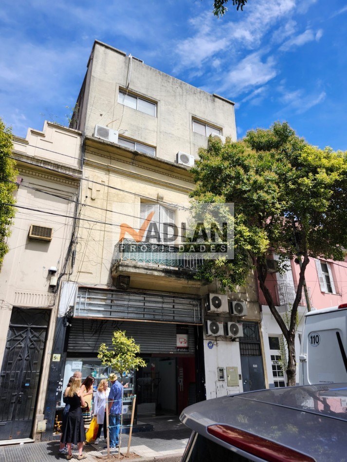 Edificio 3 plantas en Alquiler SIN EXPENSAS zona Htal Clinicas + 15 oficinas y espacios de trabajo - 310m2 