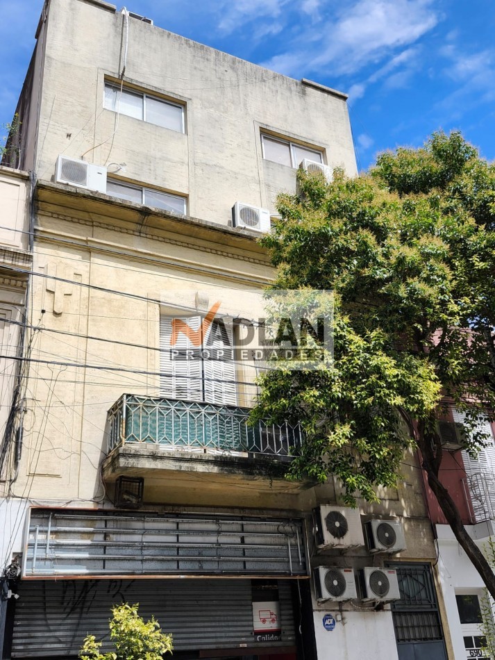 Edificio 3 plantas en Alquiler SIN EXPENSAS zona Htal Clinicas + 15 oficinas y espacios de trabajo - 310m2 