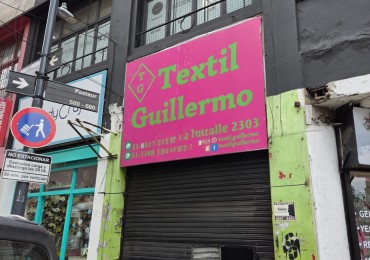 Once - Alquiler de local comercial de 120 m² totales con sotano, Lavalle al 2300, entre Pasteur y Azcuenaga sin expensas